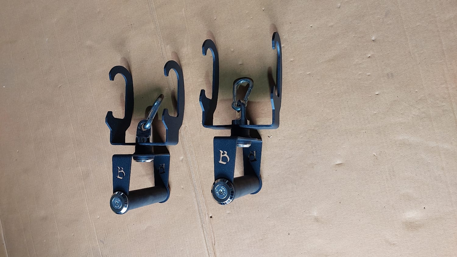 Rotating Grips for chin ups with hooks - FitMorf - FitMorf